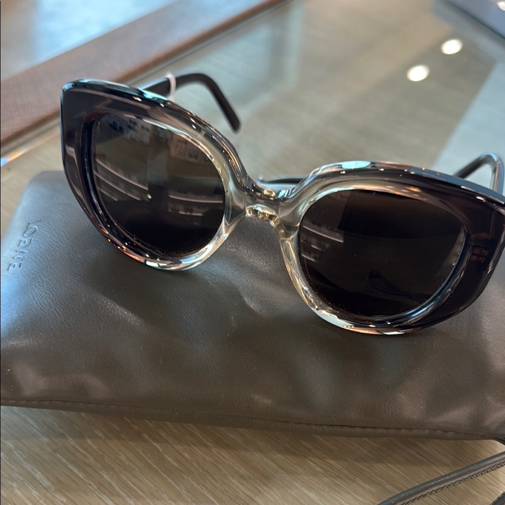 BRAND NEW Loewe Black and Gray Cat-Eye Sunglasses